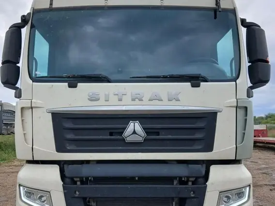 Седельный тягач SITRAK C7H 2022 года б/у