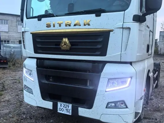 Седельный тягач SITRAK C7H 2023 года б/у