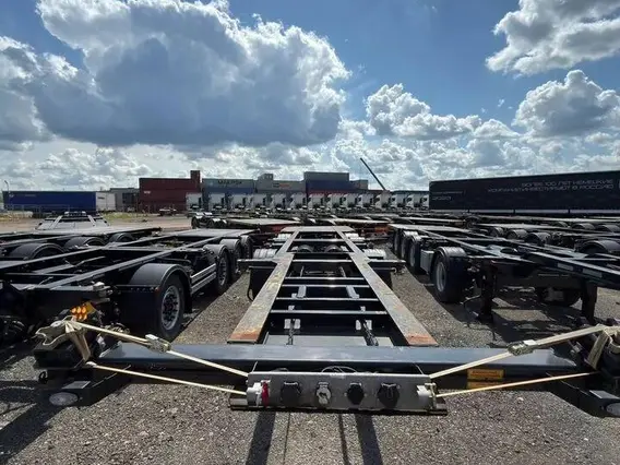 Полуприцеп-контейнеровоз Тонар K4-U (99891) 2024 года б/у фото 4
