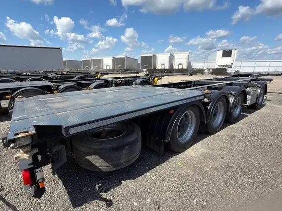 Полуприцеп-контейнеровоз Тонар K4-U (99891) 2024 года б/у