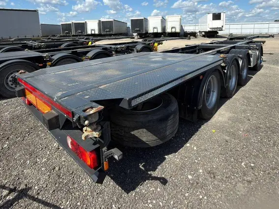 Полуприцеп-контейнеровоз Тонар K4-U (99891) 2024 года б/у фото 2