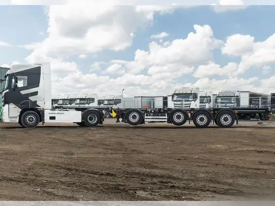 Автопоезда ВАЛДАЙ 45 HELFIMMER Container 2025 года новый фото 4