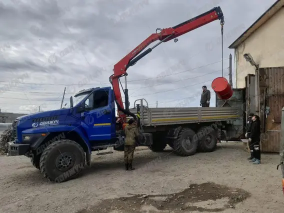 Автокран Бортовой Урал 4320 NEXT (капотный) с КМУ ИМ-95 2019 года новый