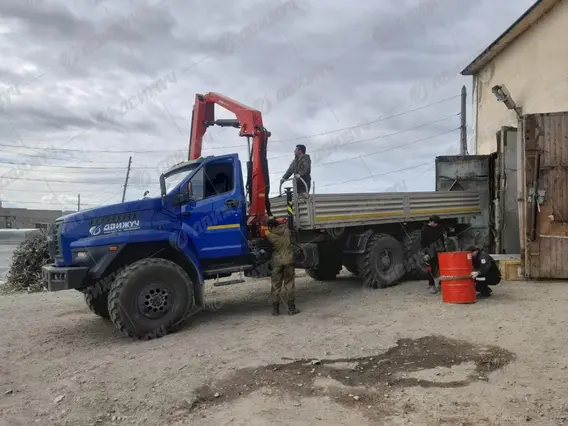 Автокран Бортовой Урал 4320 NEXT (капотный) с КМУ ИМ-95 2019 года новый фото 4