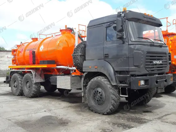 Вахтовый автобус АКН-10 ОД на шасси Урал 4320-80Е5 (насос ВК-6М) 2026 года новый