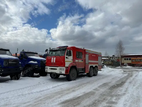 Дорожно-уборочный автомобиль Автоцистерна пожарная АЦ-6,0-40 на шасси Камаз 43118 2026 года новый фото 2