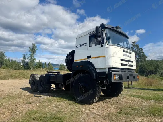 Тягач с КМУ Седельный тягач Урал 44202-3511-82 (обновленная кабина) 2026 года новый фото 3