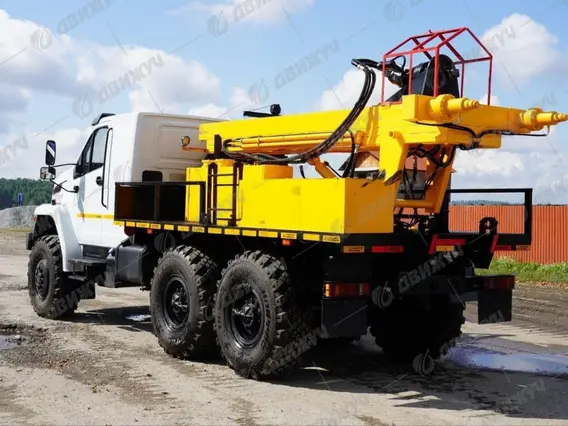 Буровая установка АЗА-3М на шасси Урал NEXT 5557-72 со спальным местом 2026 года новый фото 7