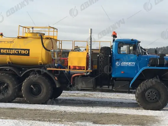 Агрегат кислотной обработки скважин СИН-32 на шасси УРАЛ 4320-60 (32 Мпа, диаметр плунжера 125 ) 2026 года новый