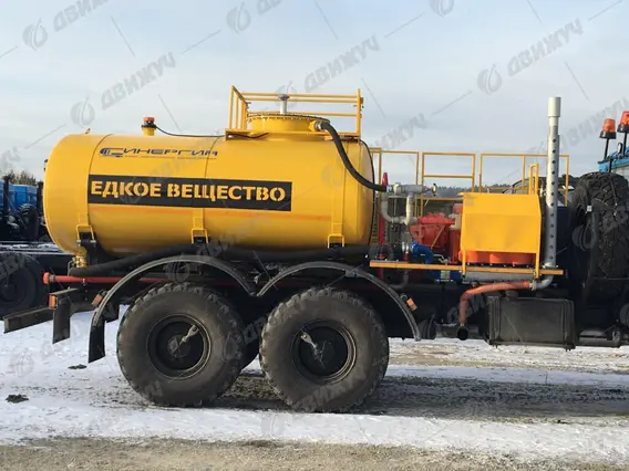 Агрегат кислотной обработки скважин СИН-32 на шасси УРАЛ 4320-60 (32 Мпа, диаметр плунжера 125 ) 2026 года новый фото 2