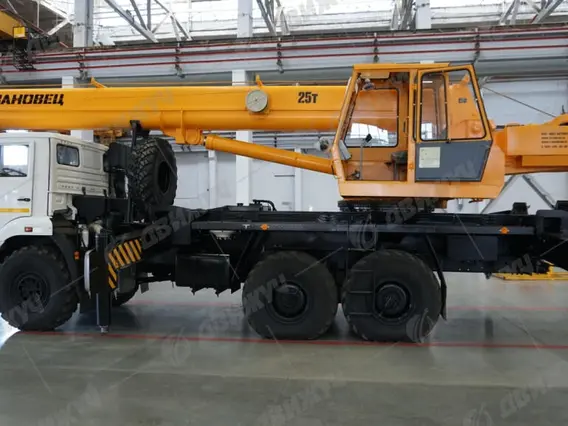 Автокран Ивановец КС-45717К-3 на шасси КАМАЗ-43118 2026 года новый фото 4