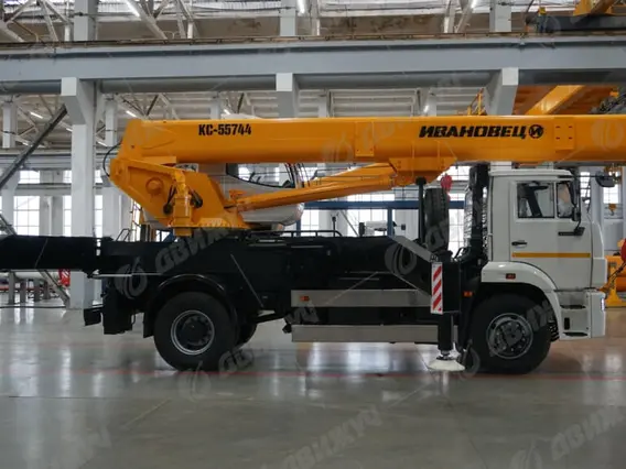 Автокран Ивановец КС-55744 на шасси КАМАЗ-53605 2026 года новый фото 4