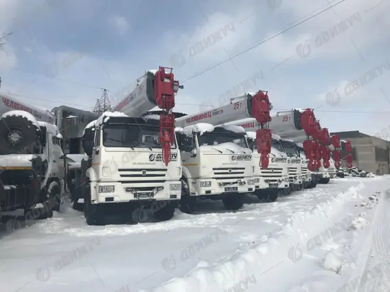 Автокран Челябинец КС-55732 на шасси КамАЗ 43118-50 г/п 25 т 2026 года новый
