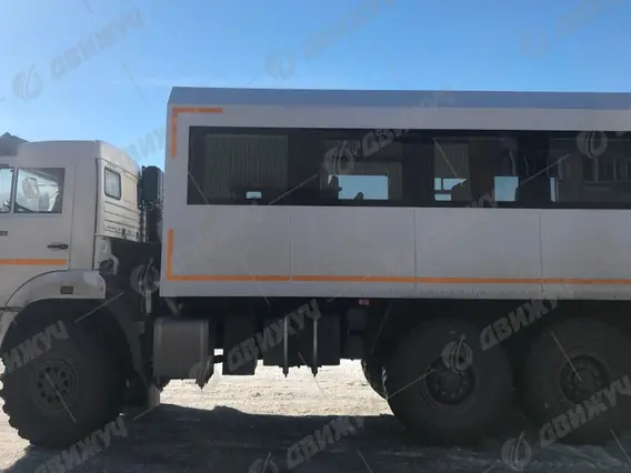Вахтовый автобус шасси КамАЗ 43118-50 (6х6), 22 места 2026 года новый фото 3