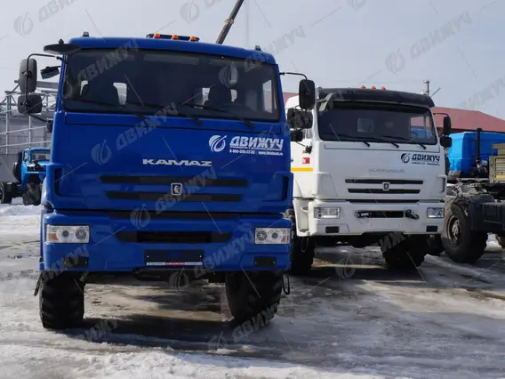 Седельный тягач КАМАЗ 43118-76(RR) с двигателем Cummins 2026 года новый