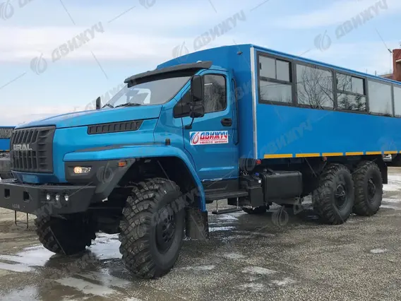 Вахтовый автобус на шасси Урал NEXT 3255-5013-71Е5 2026 года новый