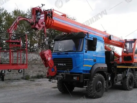 Автокран Челябинец КС-55732 на шасси Урал 5557-80 (бескапотный) 2026 года новый фото 3