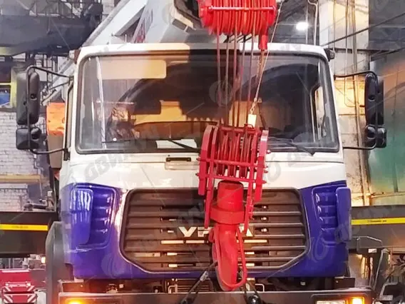 Автокран Челябинец КС-65717-34 на шасси Урал 9593 (8х8) 2026 года новый фото 2
