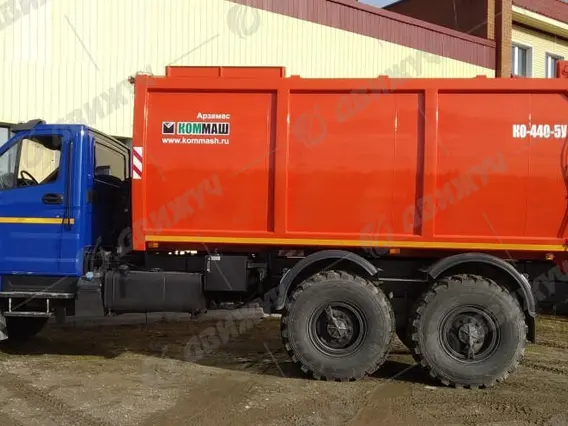 Мусоровоз с боковой загрузкой КО-440-5У на шасси УРАЛ-4320 NEXT 2026 года новый фото 3
