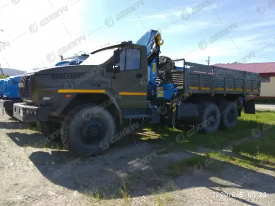 Бортовой Урал Next 4320-74 с КМУ ИМ-150 2026 года новый фото 2