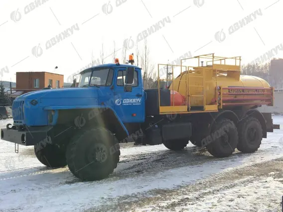Агрегат кислотной обработки скважин СИН-32 на шасси УРАЛ 4320-72 (50 Мпа, диаметр плунжера 100 ) 2026 года новый