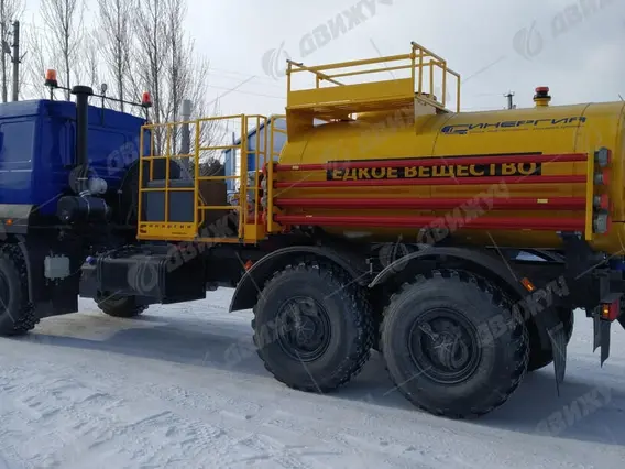 Агрегат кислотной обработки скважин СИН-32 на шасси УРАЛ 4320-80 бескапотный (50 Мпа, диаметр плунжера 100) 2026 года новый фото 6