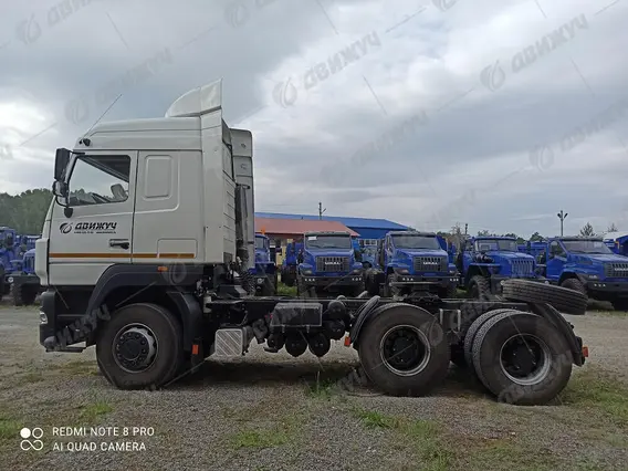 Седельный тягач МАЗ 6430C9-520-010 2026 года новый фото 6