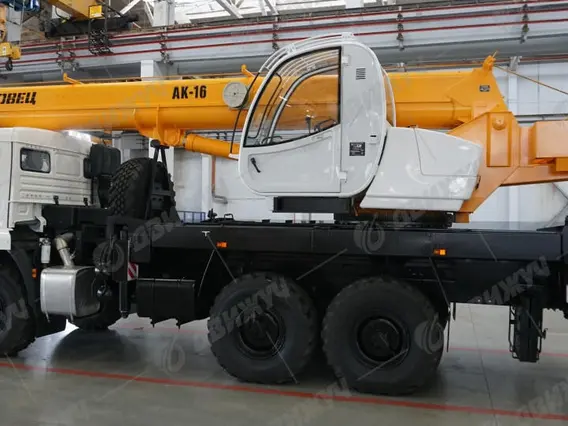 Автокран Ивановец 35714К-2-10 на шасси КАМАЗ-43118 2026 года новый фото 4