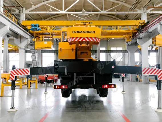 АВТОКРАН ИВАНОВЕЦ КС-45717-2М на шасси УРАЛ-4320 Next (стрела 24 м) 2026 года новый фото 9