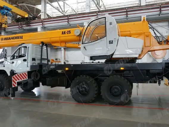 АВТОКРАН ИВАНОВЕЦ КС-45717-2Р Air на шасси УРАЛ-4320 Next 2026 года новый фото 8