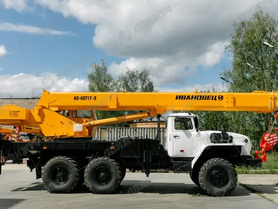АВТОКРАН ИВАНОВЕЦ КС-45717-3В на шасси УРАЛ-5557 2026 года новый