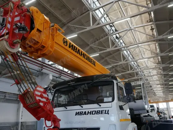 АВТОКРАН ИВАНОВЕЦ КС-45717К-3Р Аir на шасси KAMAЗ 43118 2026 года новый фото 9