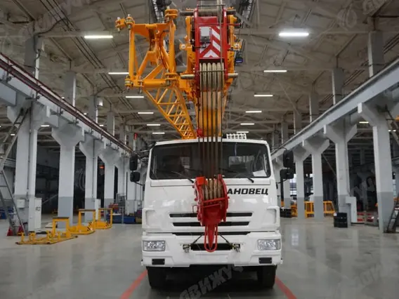 АВТОКРАН ИВАНОВЕЦ КС-55717К-1 на шасси КАМАЗ-6540 2026 года новый фото 3