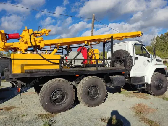 Буровая установка УРБ-2А2У (с элементами 2Д3) на шасси Урал NEXT 5557-72 с компрессором 4ВУ1-5/9 2026 года новый