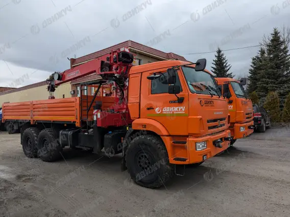 Бортовой Камаз 43118 с КМУ Horyong 216 и сертифицированной люлькой 2026 года новый