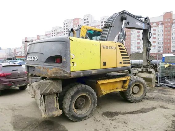 Экскаватор Volvo EW 180 B 2007 года б/у фото 3