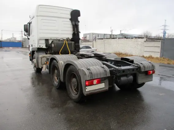 Тягач Mercedes-Benz Actros 2018 года б/у фото 3