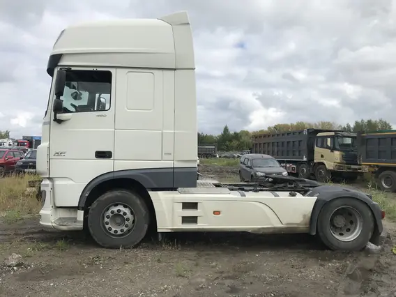 Седельный тягач DAF XF 2017 года б/у фото 5