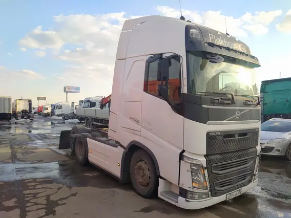 Седельный тягач Volvo FH 2021 года б/у фото 2
