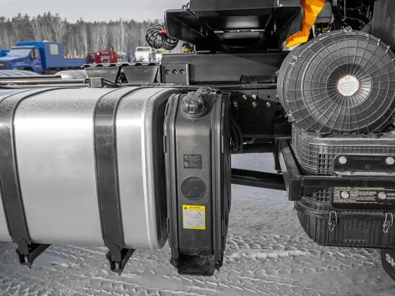 Тягач Shacman SX42586V385 2025 года новый фото 8