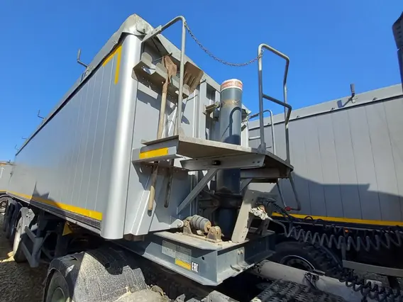 Специальный полуприцеп BODEX KIS 4WA1 2023 года б/у фото 2
