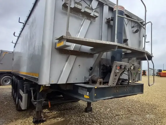 Полуприцеп самосвальный BODEX KIS 4WA1 2022 года б/у фото 2