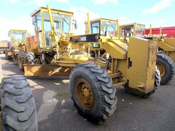 Грейдер Caterpillar 140 K 2015 года б/у фото 3