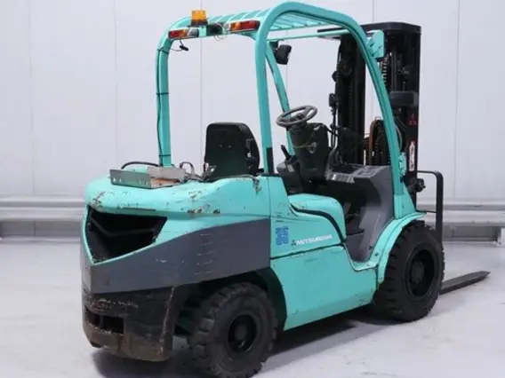 Вилочный погрузчик Mitsubishi FD35NT  б/у