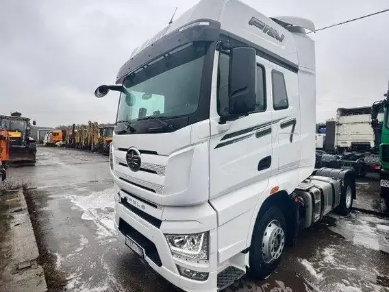 Седельный тягач FAW J7 2023 года б/у фото 3
