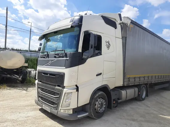 Седельный тягач Volvo FH 2017 года б/у фото 4