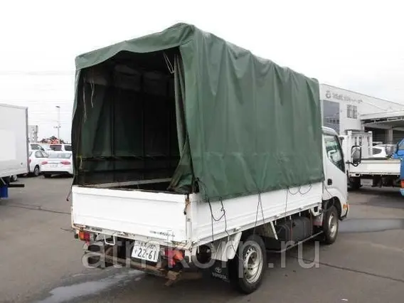 Тентованный грузовик Toyota Dyna б/у
