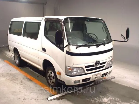Микроавтобус Toyota Dyna  б/у