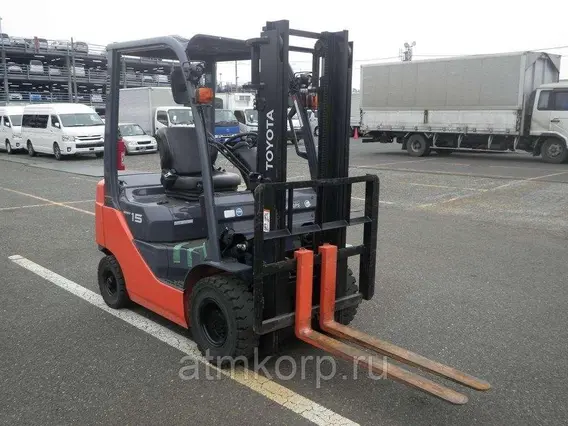 Вилочный погрузчик Toyota 02-8FD15  б/у