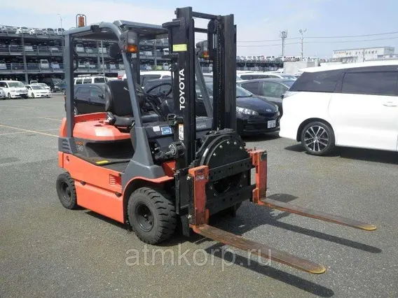 Вилочный погрузчик Toyota 7FB20 б/у